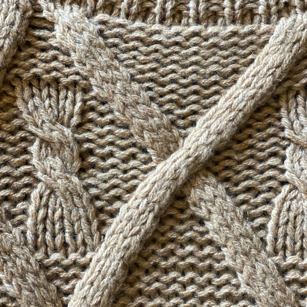 CASHMERE VEST